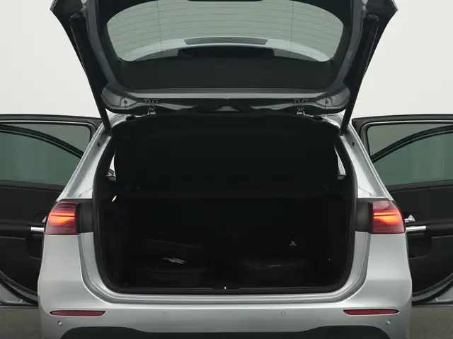 Mercedes-Benz B-Class view 17