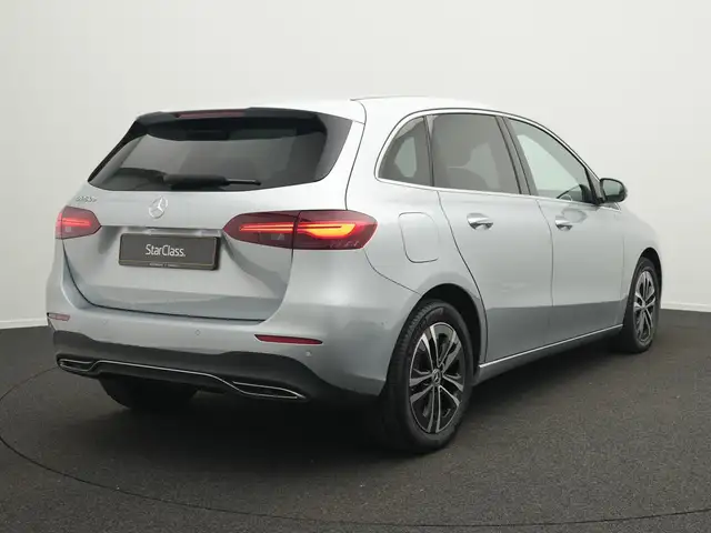 Mercedes-Benz B-Class view 3