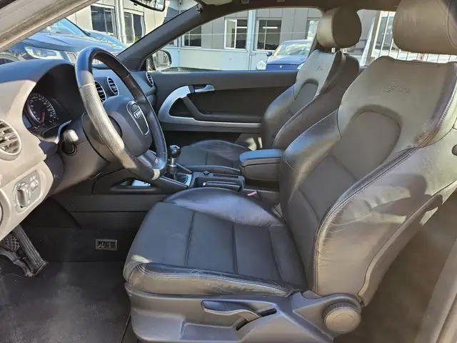 Audi A3 view 7