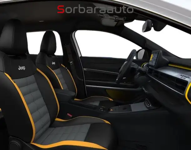 Jeep Avenger view 3
