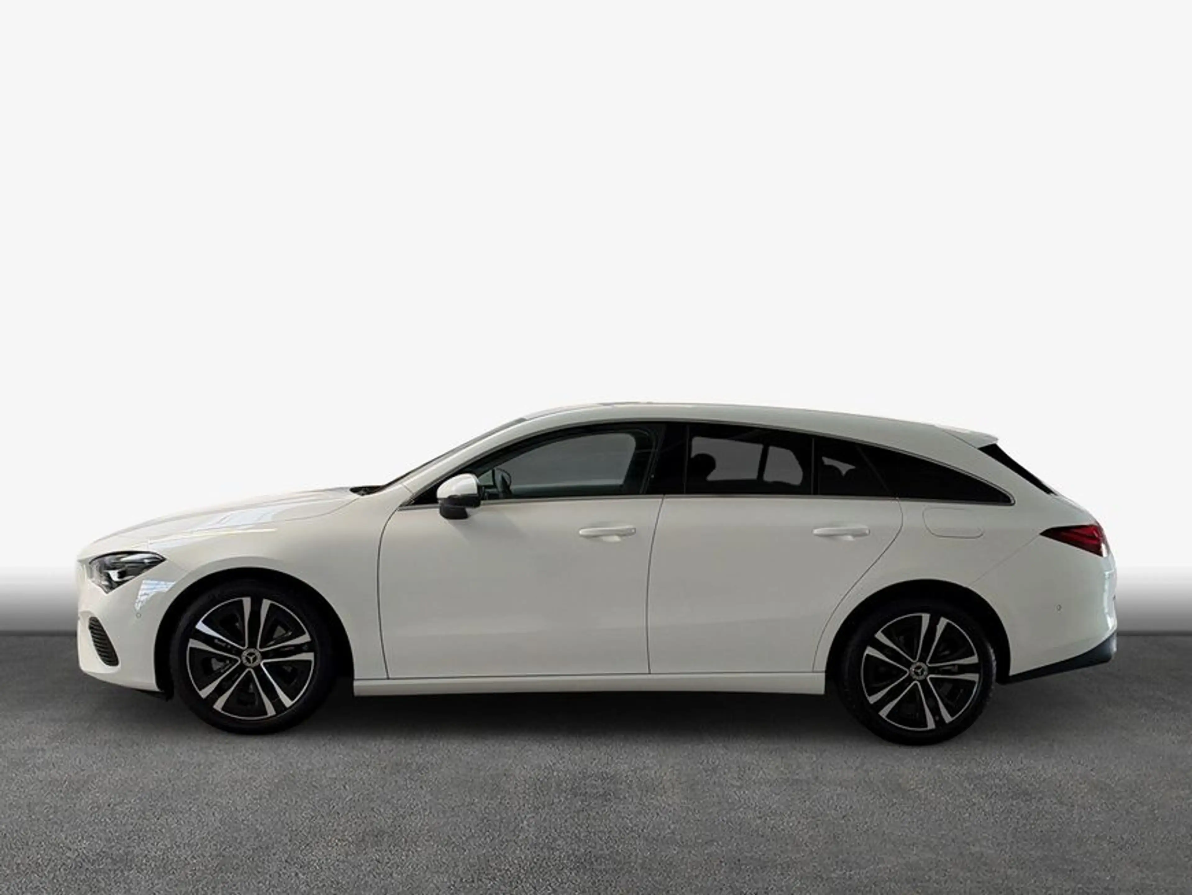 Mercedes-Benz CLA 180 CLA — photo 4