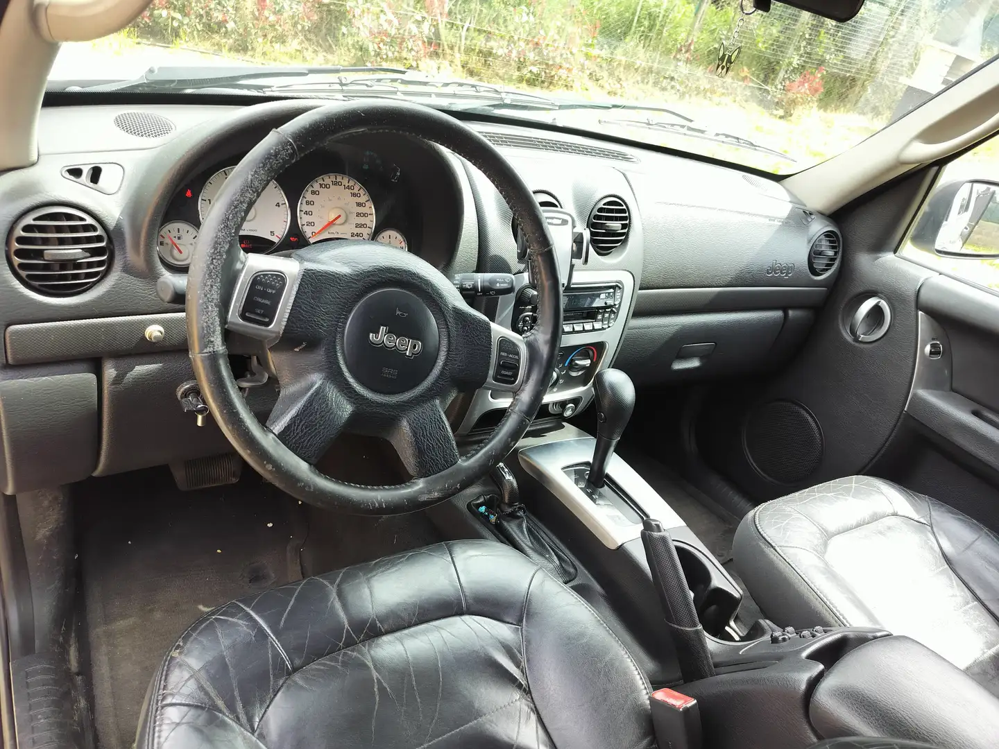 Jeep Cherokee Cherokee 2.8 crd Limited auto Gris - 1
