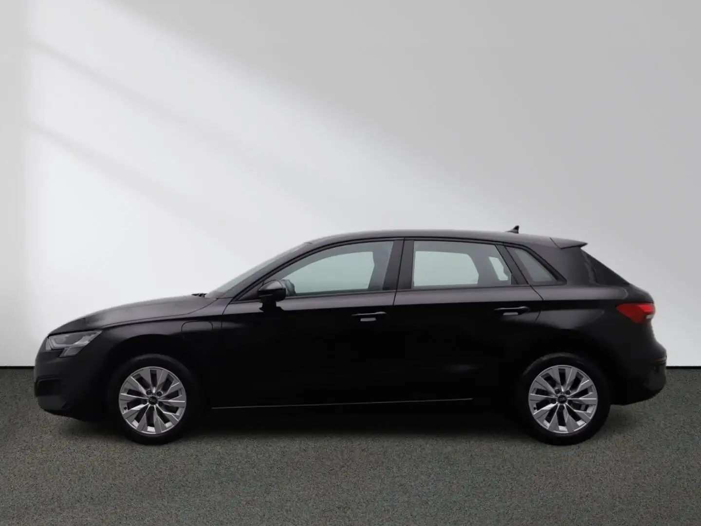 Audi A3 40 TFSI e S tronic MMI LED Kamera Noir - 2