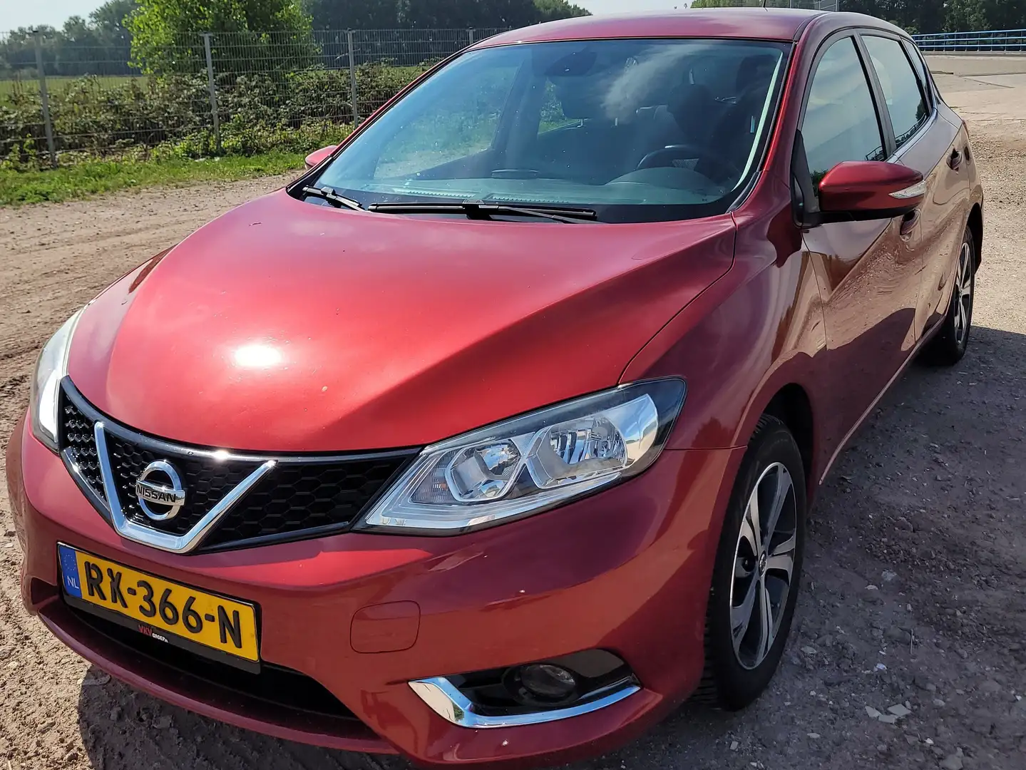 Nissan Pulsar Pulsar 1.2 DIG-T Acenta Rood - 1