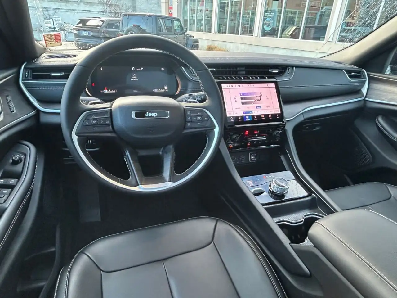 Jeep Grand Cherokee снимка Jeep Grand Cherokee