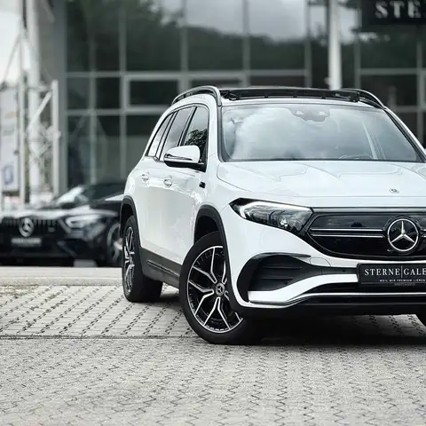 Mercedes-Benz EQB AMG LINE/360°/DISTRO+/AMBIEN/PANO/HEADUP