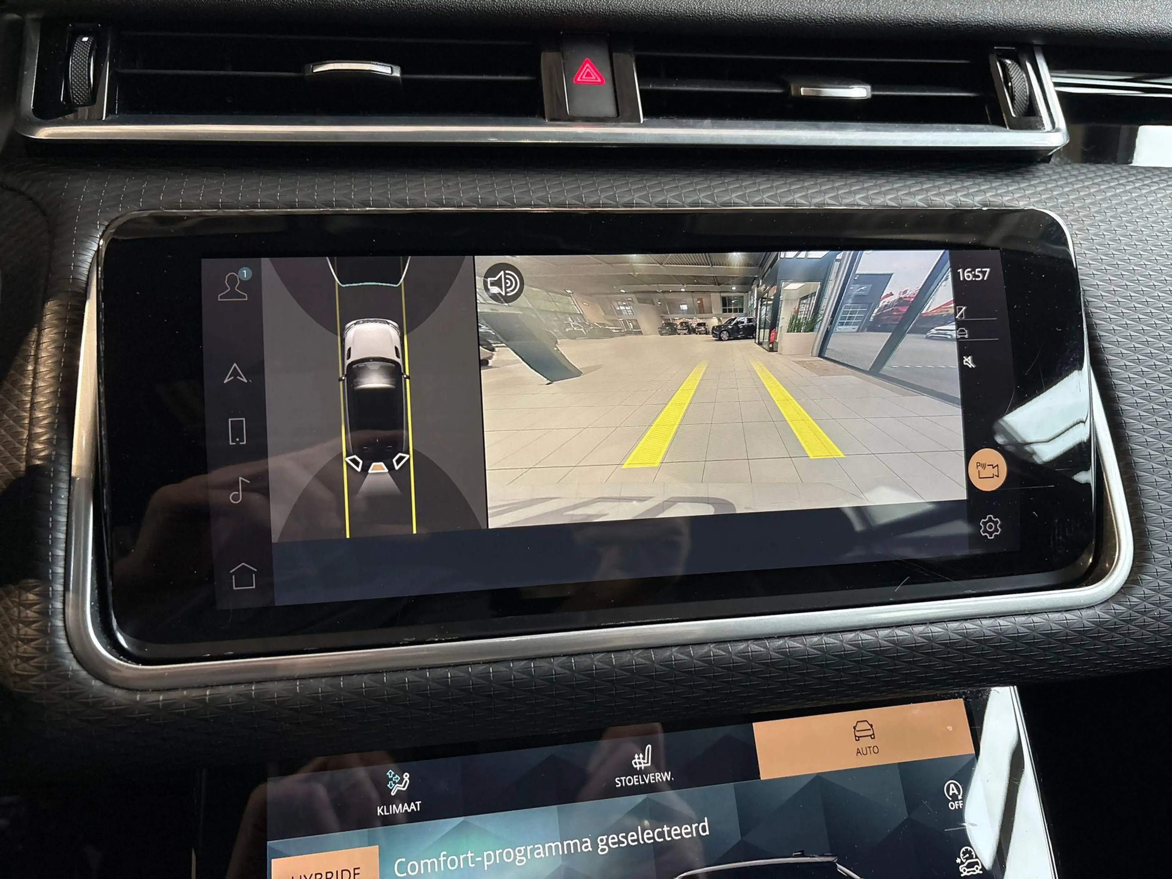 Land Rover Range Rover Velar P400e S -PANO.DAK|21"LM|DRIVE PACK|MERIDIAN AUDIO — photo 21