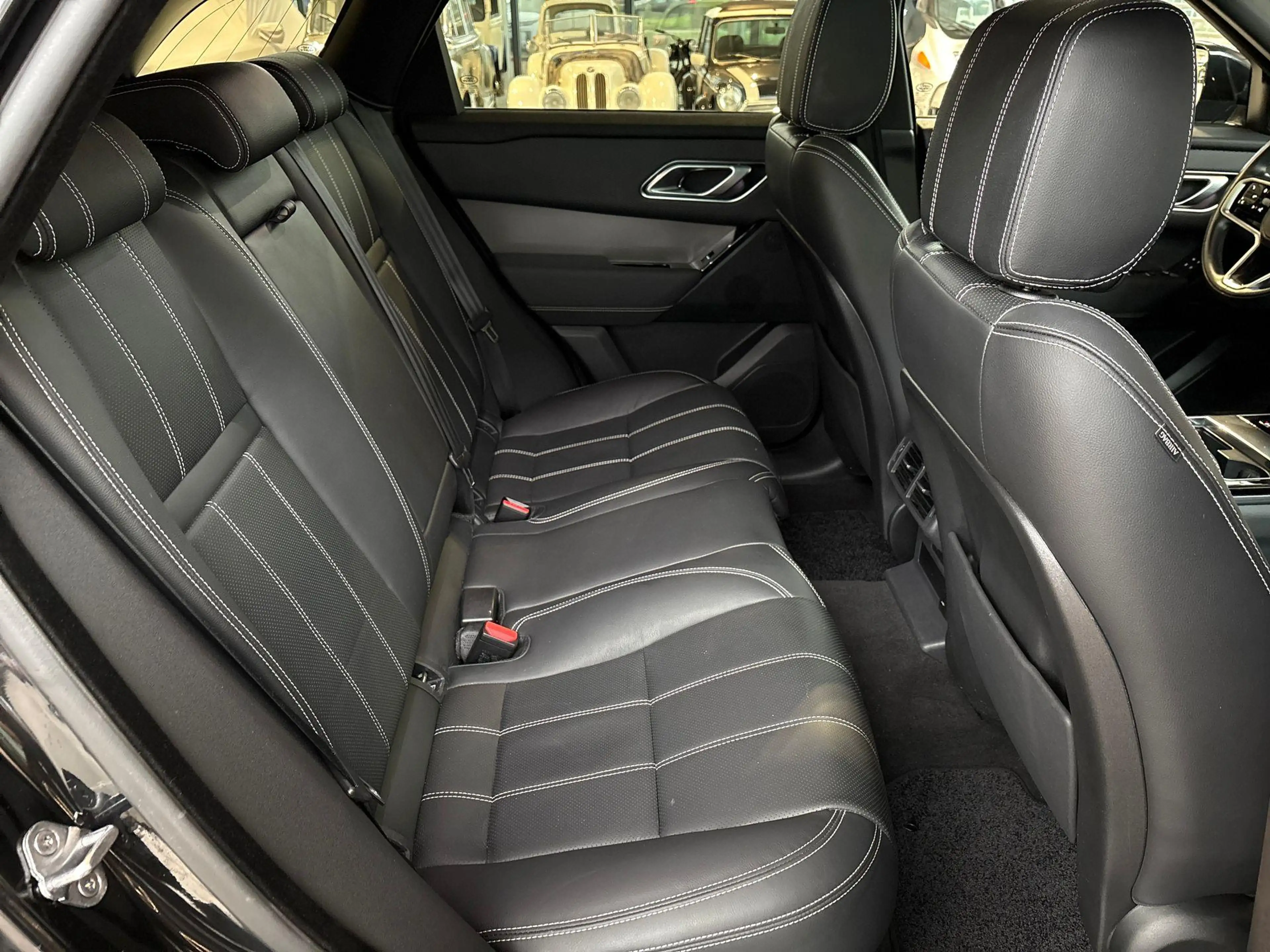 Land Rover Range Rover Velar P400e S -PANO.DAK|21"LM|DRIVE PACK|MERIDIAN AUDIO — photo 5