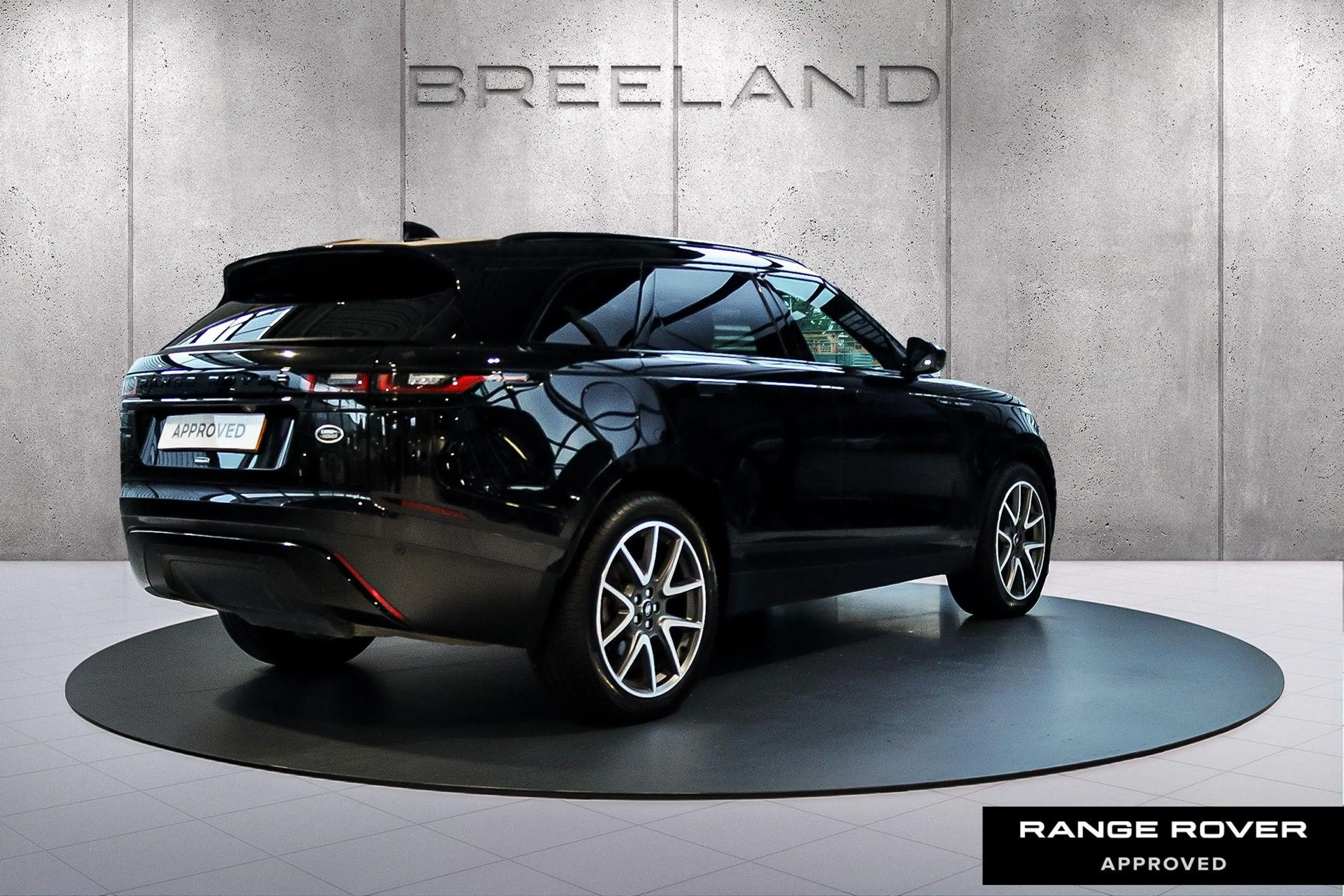 Land Rover Range Rover Velar P400e S -PANO.DAK|21"LM|DRIVE PACK|MERIDIAN AUDIO — photo 2