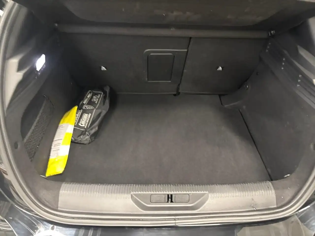Peugeot 308 1.2 hybrid GT 136cv e-dcs 6 15