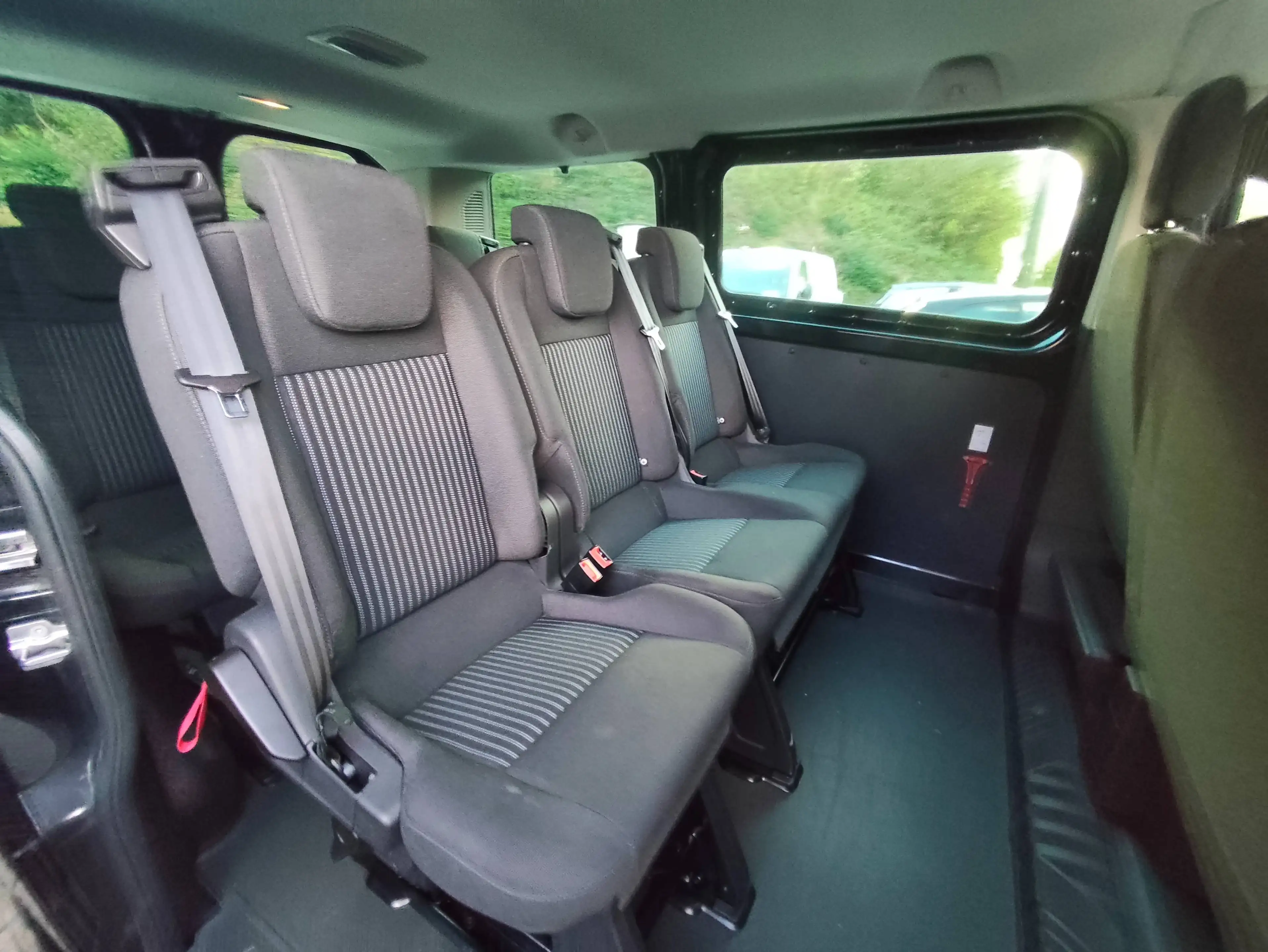 Ford Tourneo Custom 300 L1 Trend 2.2 tdci/ sehr gepflegt/9.Sitzer/Bluetooth/ Klima/AHK/ — photo 13