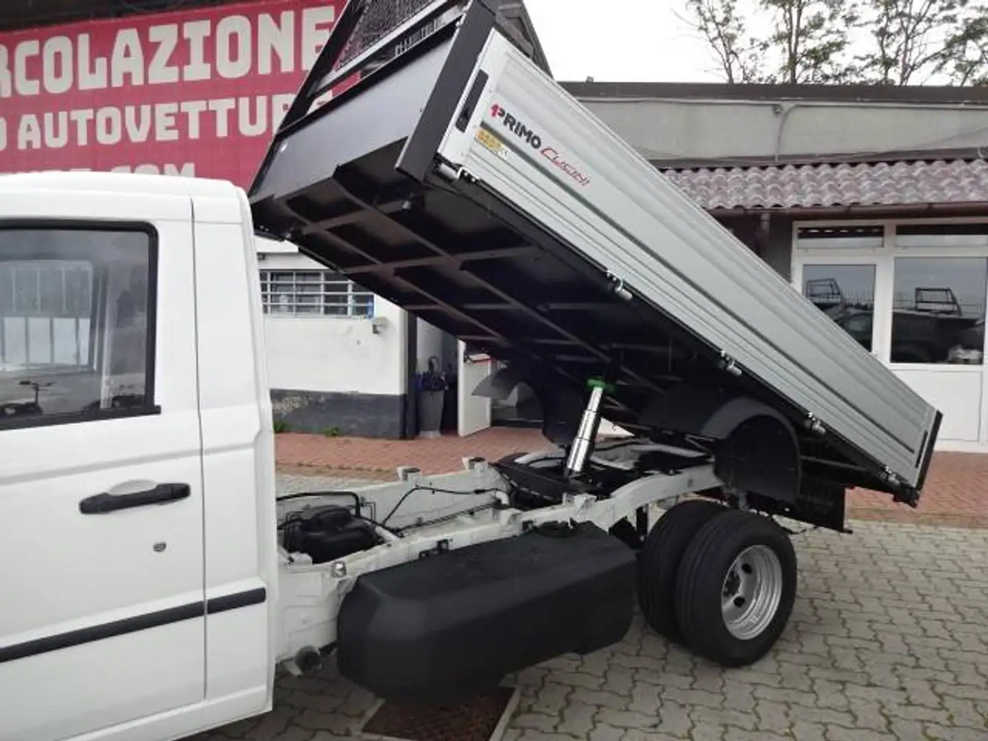 Piaggio Porter NUOVO PORTER NP6 CASSONE 3080 RIBALTABILE MY 2026 ATTENZIONE: NUOVO MODELLO!!!!!!! LEGGERE ELENCO ACCESSORI! Weiß - 1