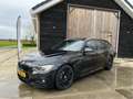 BMW 328 i M-Perfomance F31 Touring NL auto/NAP/HK Zwart - thumbnail 1