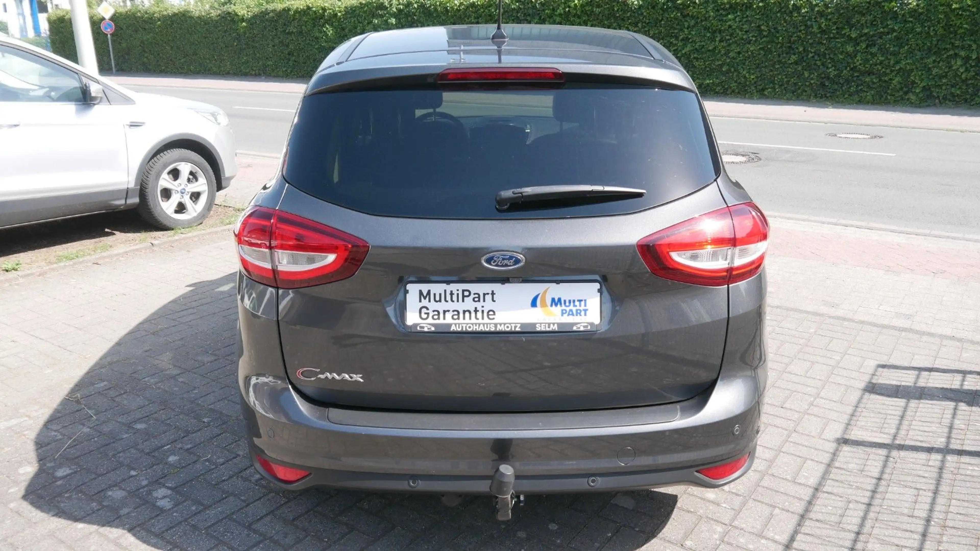 Ford C-Max Titanium — photo 7