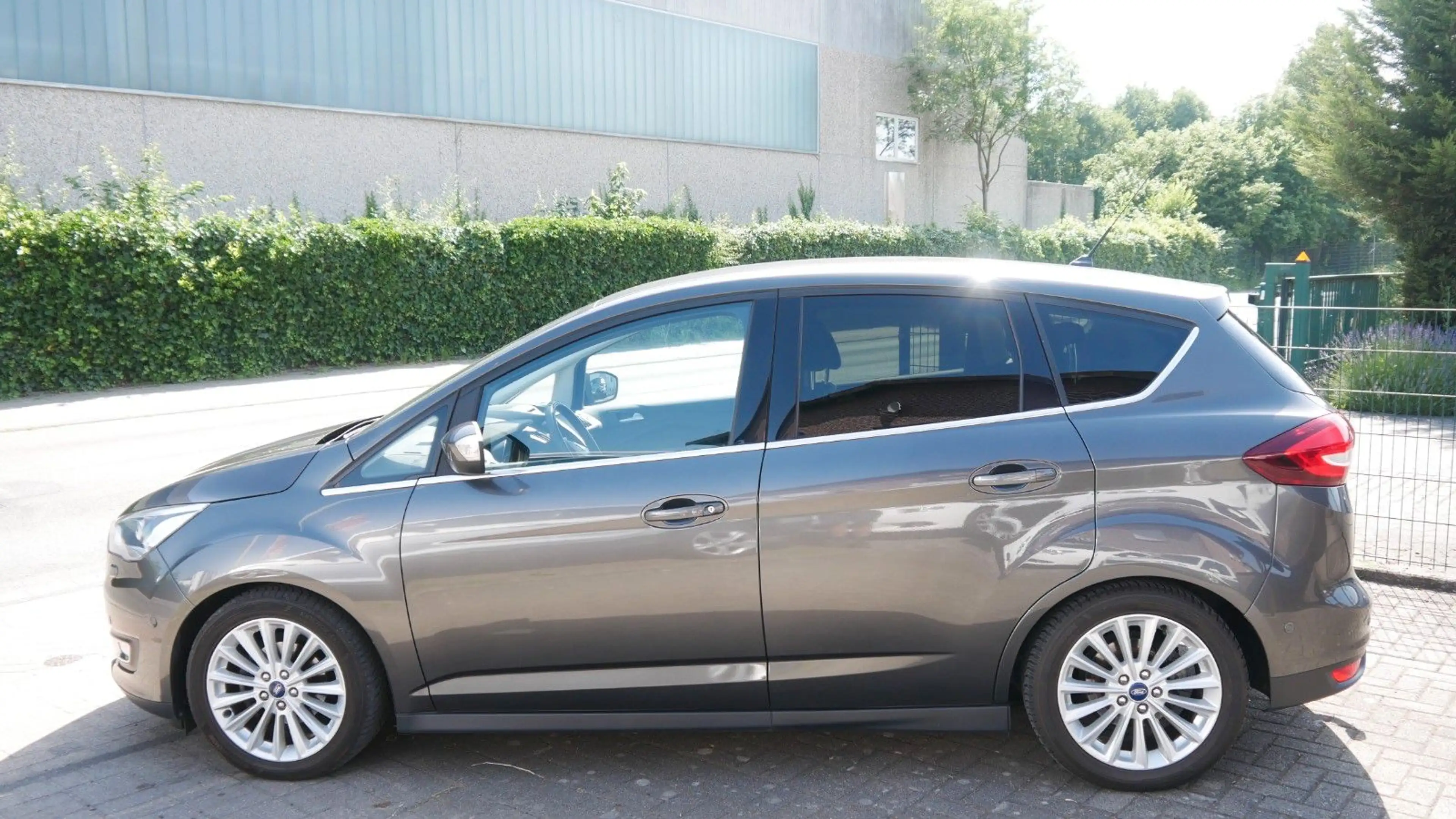 Ford C-Max Titanium — photo 4
