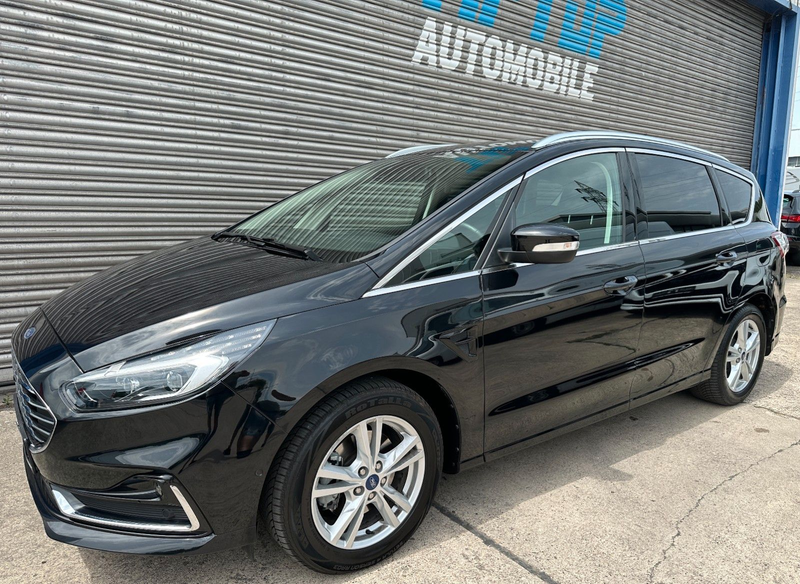 Ford S-Max S-MAX Hybrid Titanium7-SITZE*AHK*NAVI*LED*