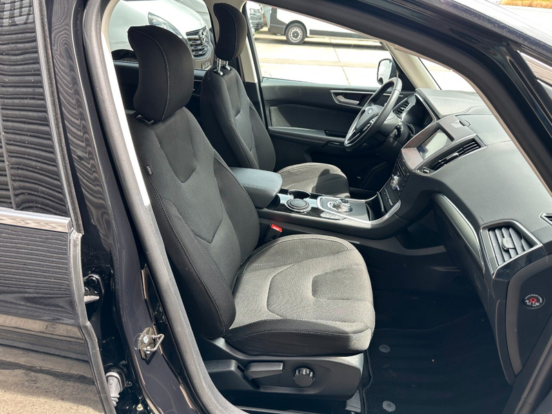 Ford S-Max S-MAX Hybrid Titanium7-SITZE*AHK*NAVI*LED* — photo 14