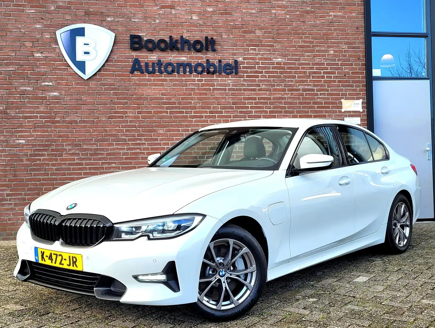 BMW 330 3-serie 330e Sport Line, M-stuur, VIrtual cockpit, Wit - 1