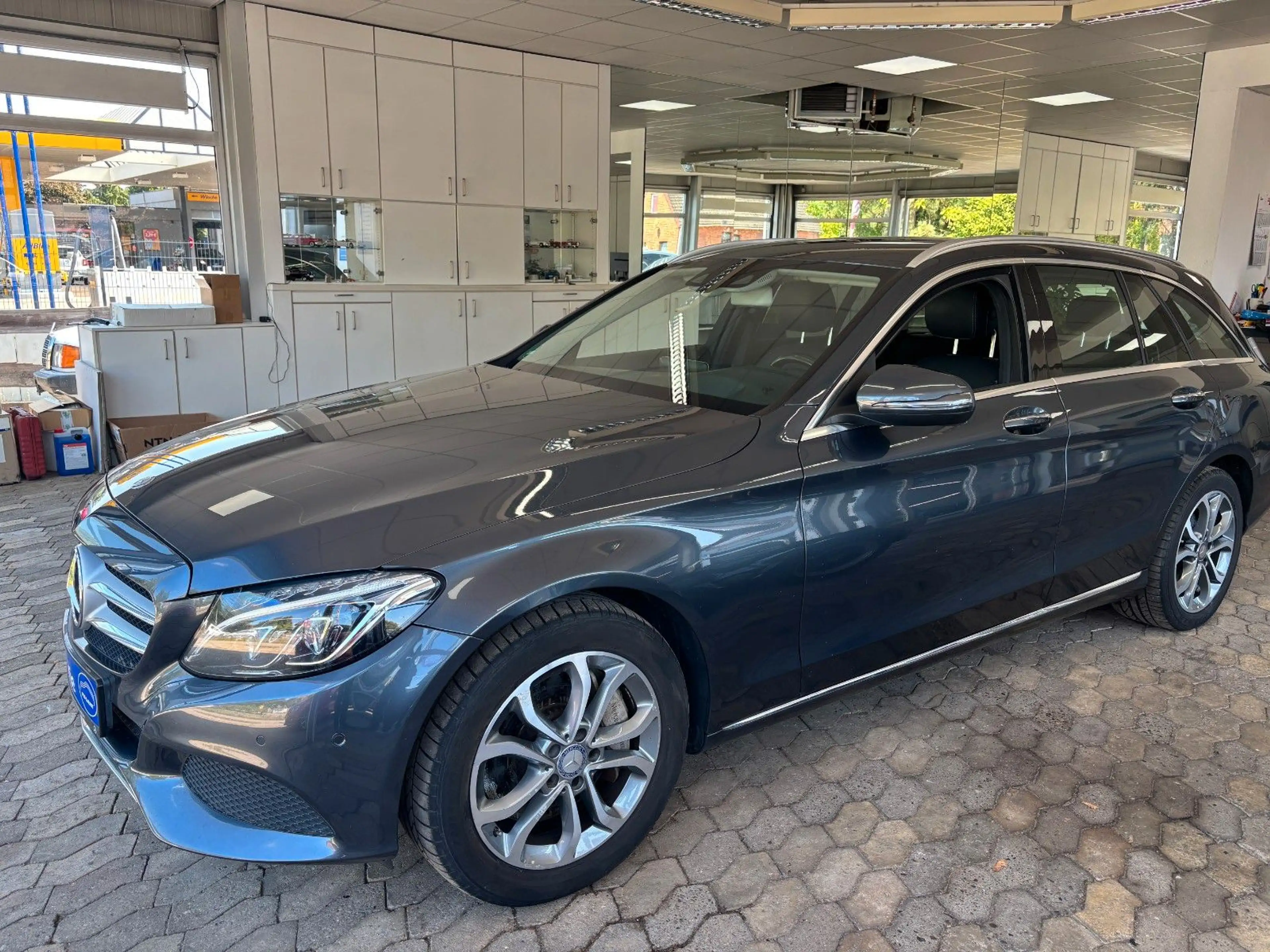 Mercedes-Benz C 350 e , C T-Modell , Auto.! Leder! Memory! Nav — photo 3