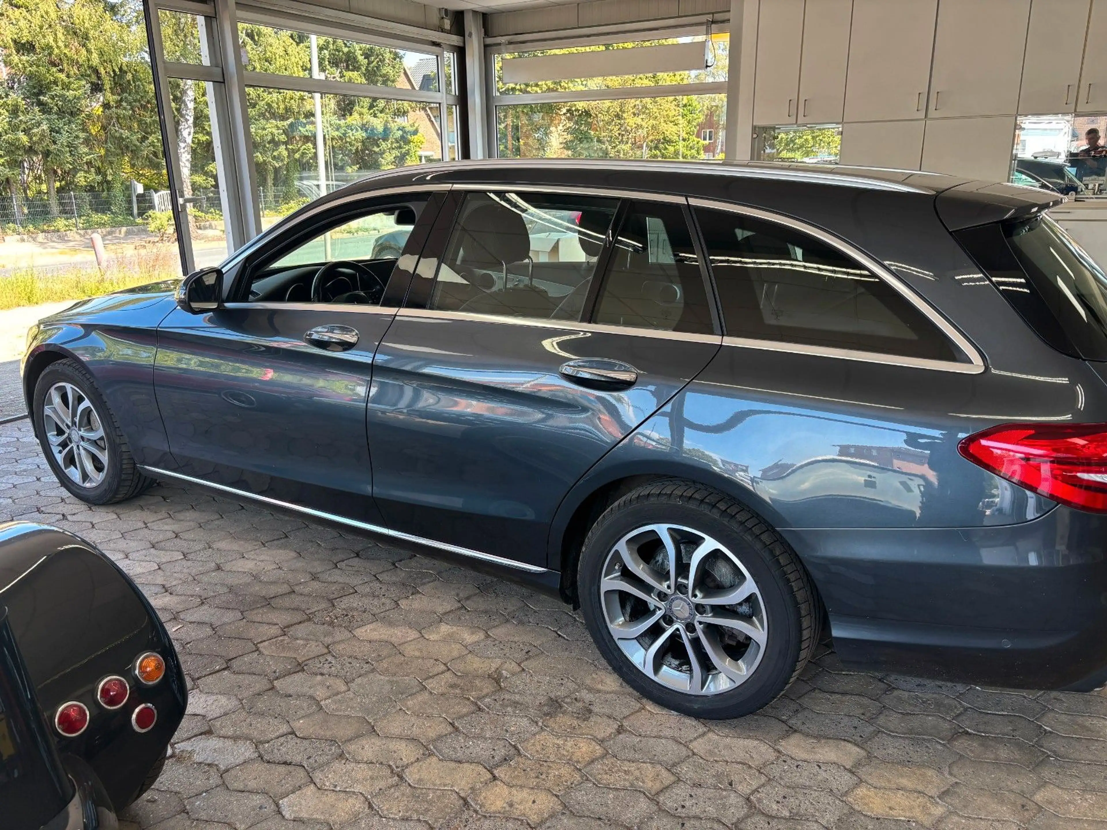 Mercedes-Benz C 350 e , C T-Modell , Auto.! Leder! Memory! Nav — photo 11
