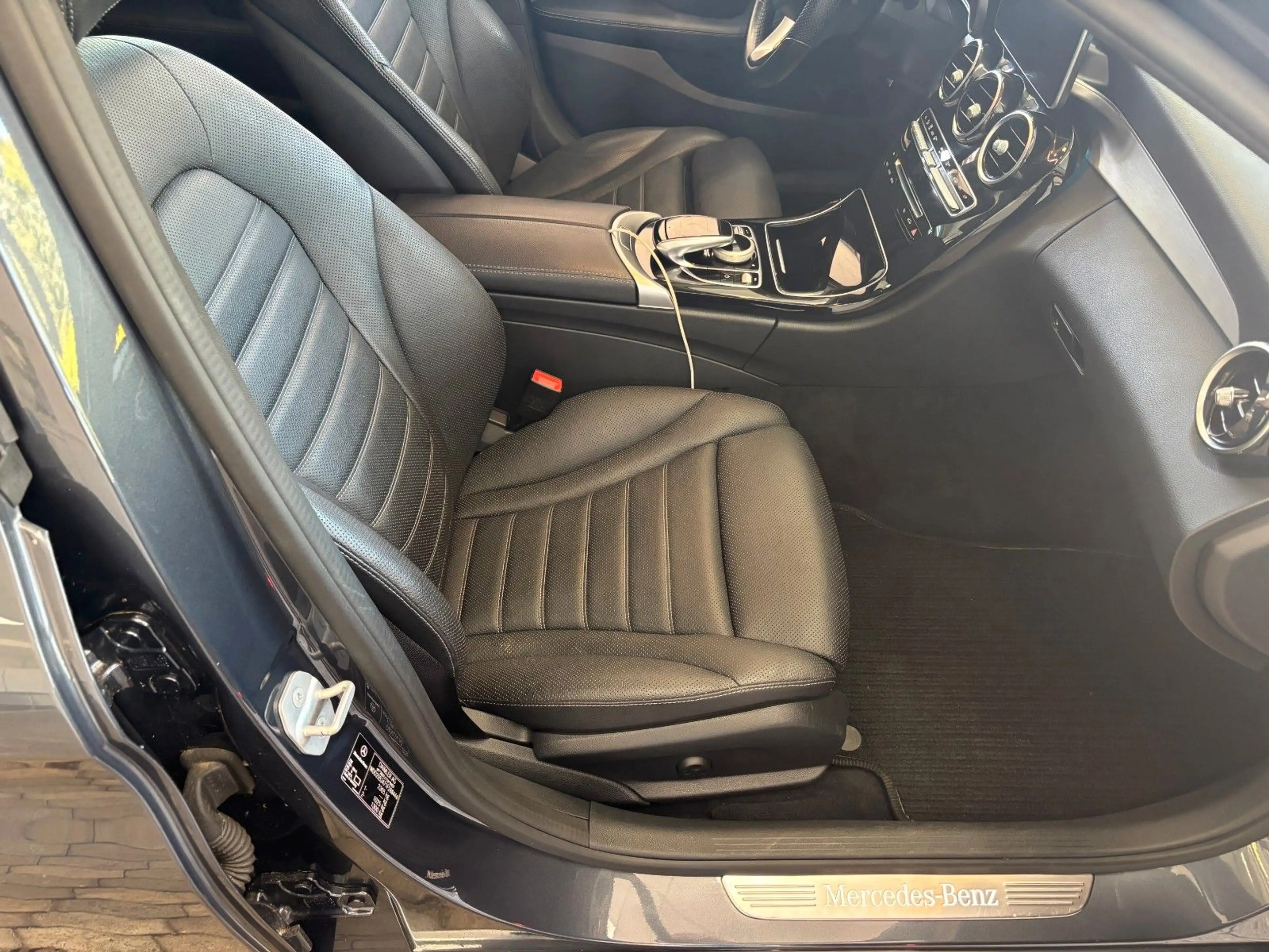 Mercedes-Benz C 350 e , C T-Modell , Auto.! Leder! Memory! Nav — photo 14