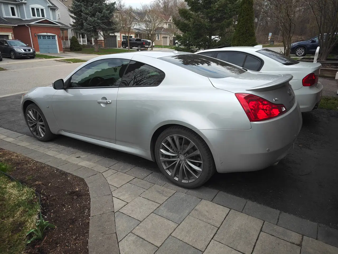 Infiniti Q60 fotografie Infiniti Q60