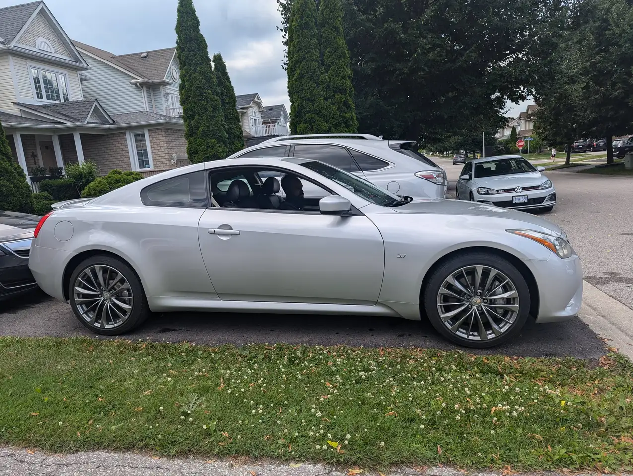 Infiniti Q60 fotografie Infiniti Q60