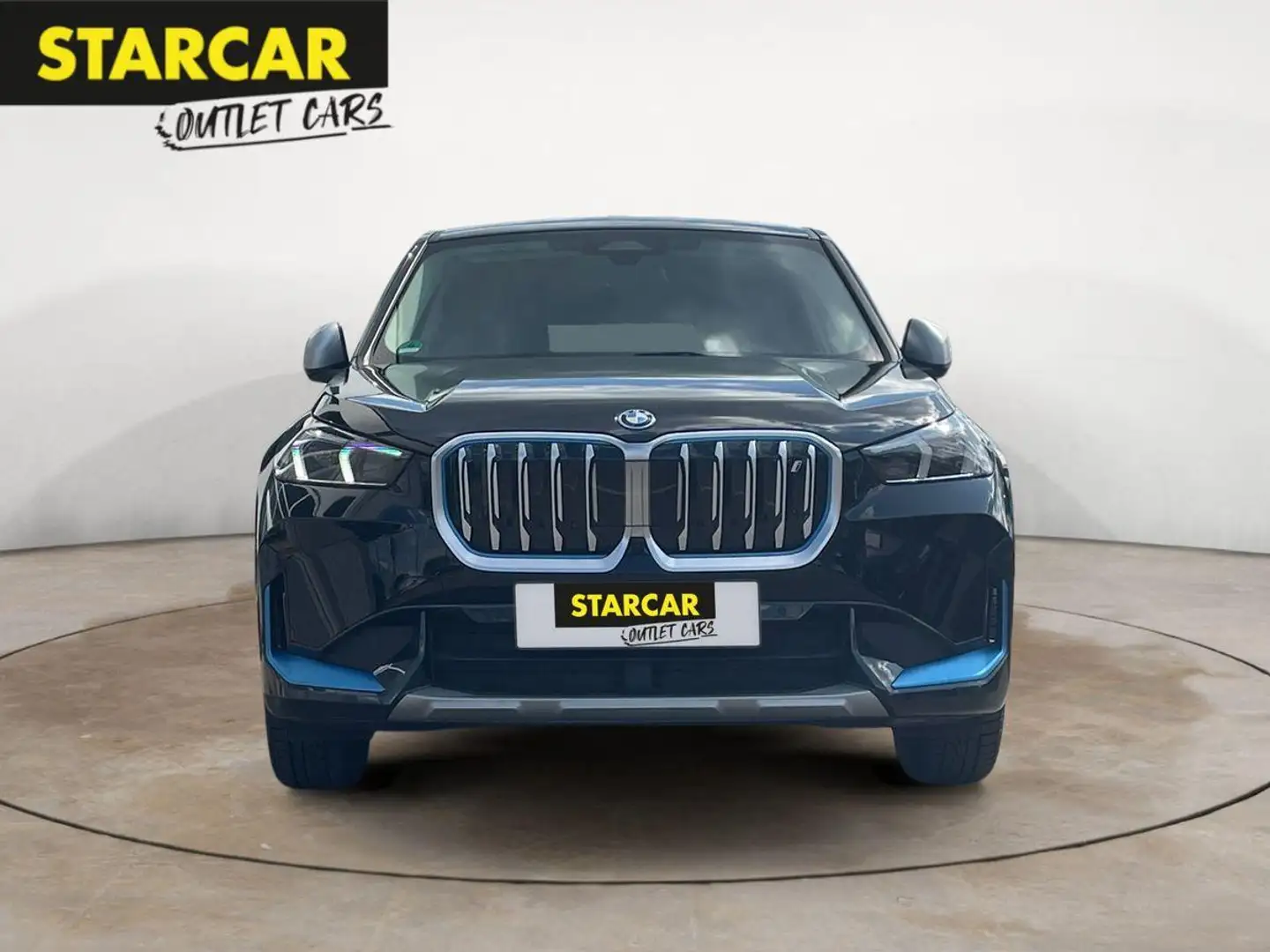 BMW iX1 xDRIVE 30 xLINE+AHK+HUD+LEDER+LIVE-COKPIT-PROFESSI Schwarz - 2