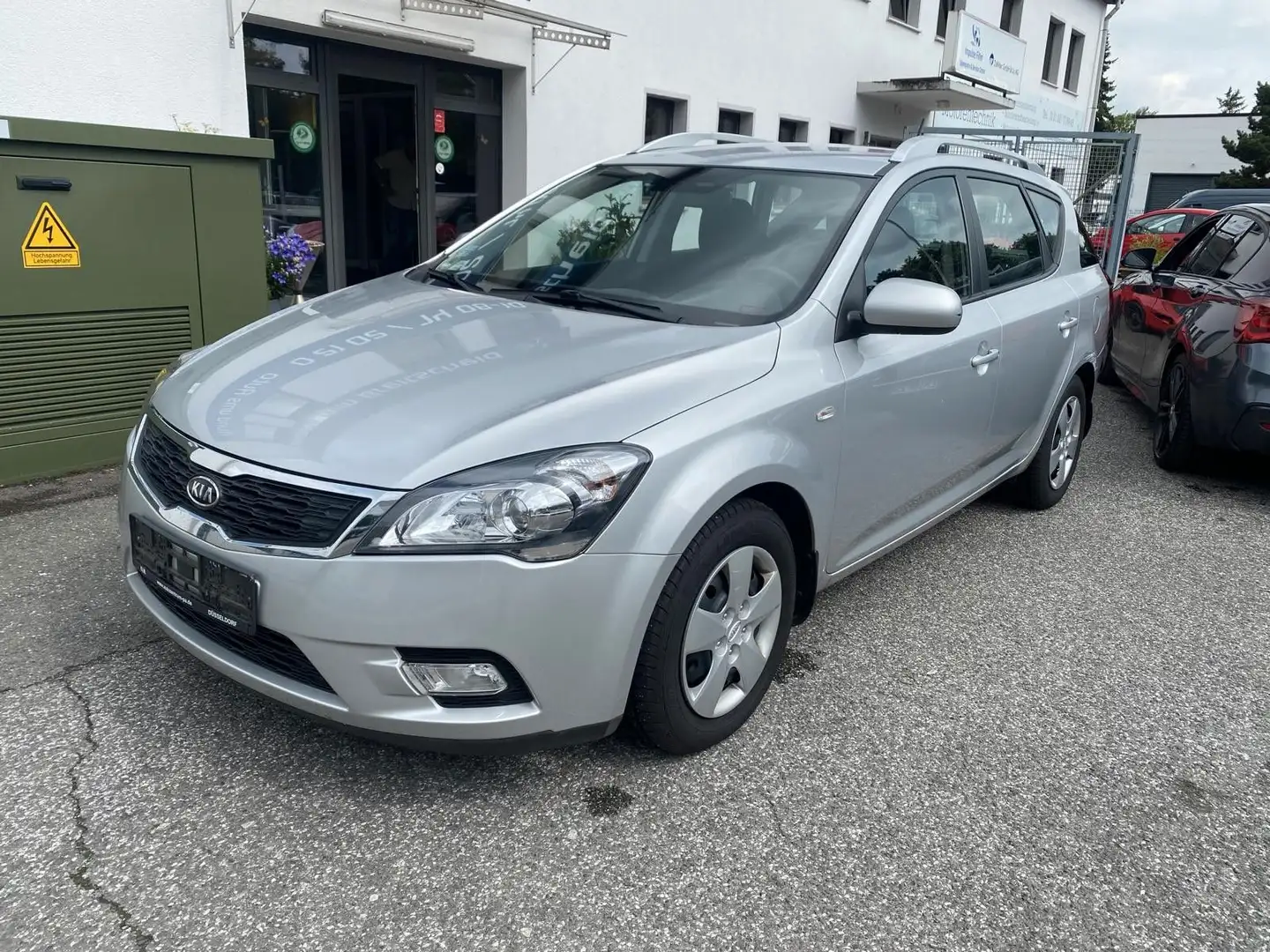 Kia Ceed / cee'd 1.6 CVVT Mind Sporty Wagon *2.Hand*Scheckheft* Silber - 2