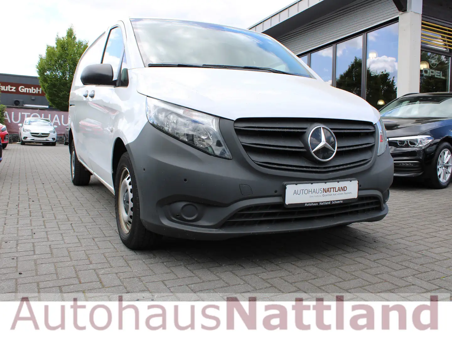 Mercedes-Benz Vito 114 CDI RWD lang 9G RFK Navi MBUX White - 2