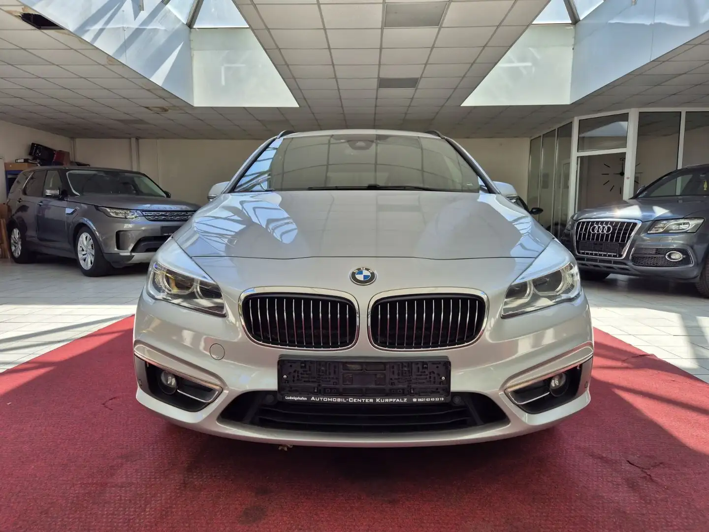BMW 220 220i GT M-Paket+NAVI+LED+LEDER+HUD+KAM+KEYLESS Silber - 2
