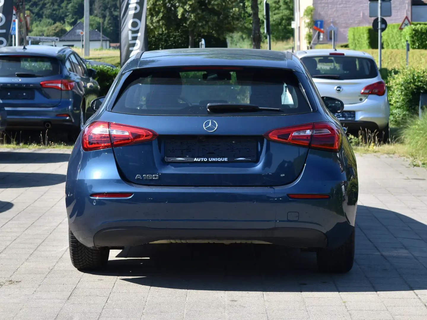 Mercedes-Benz A 180 Business*CarPlay*Camera *262€ P/M SANS ACOMPTE Gris - 2