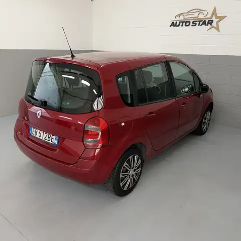 Renault Modus view 4
