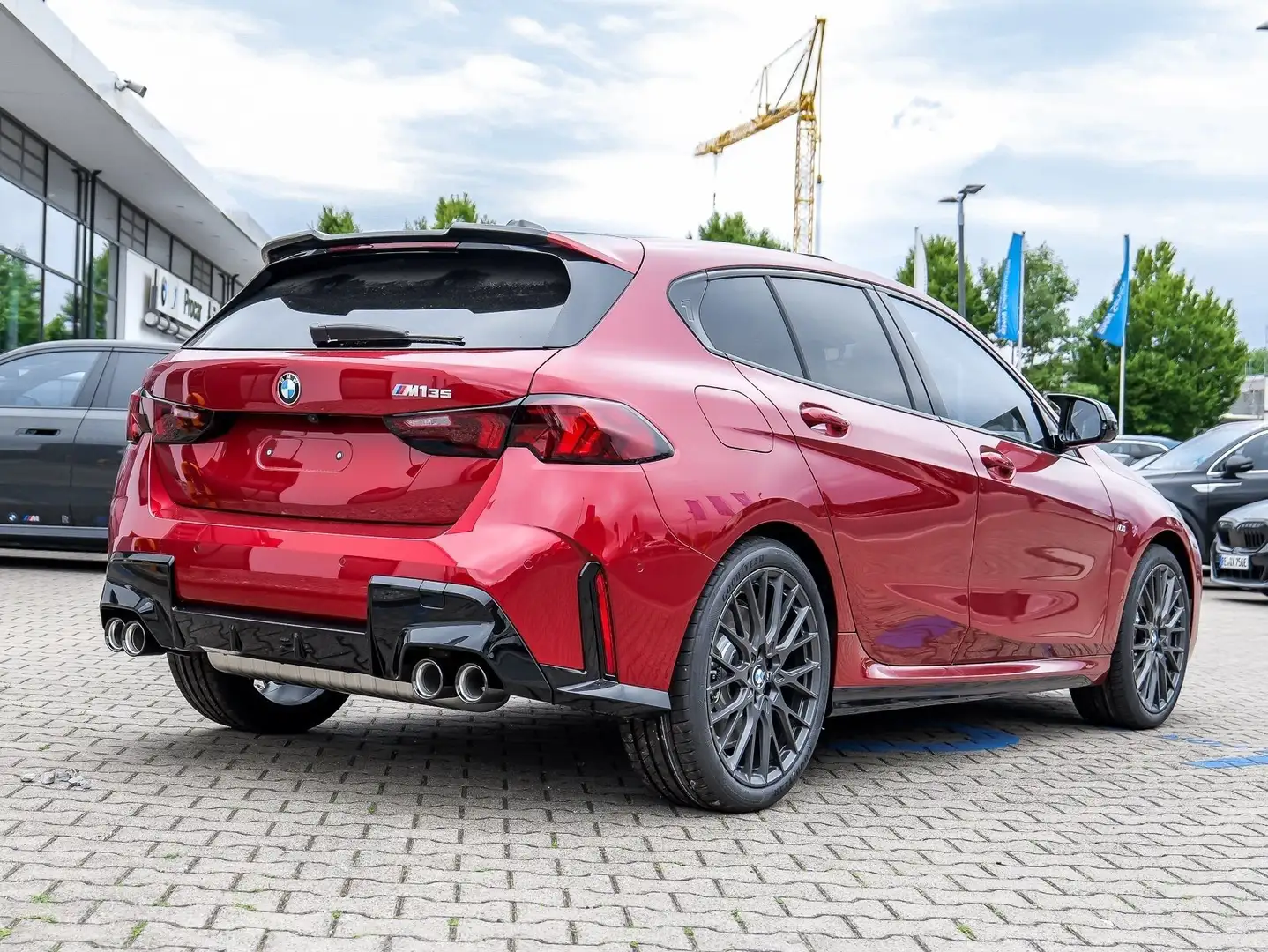 BMW 135 M135 xDrive M Technik Paket II 360° PANO HuD Iconi Rouge - 2