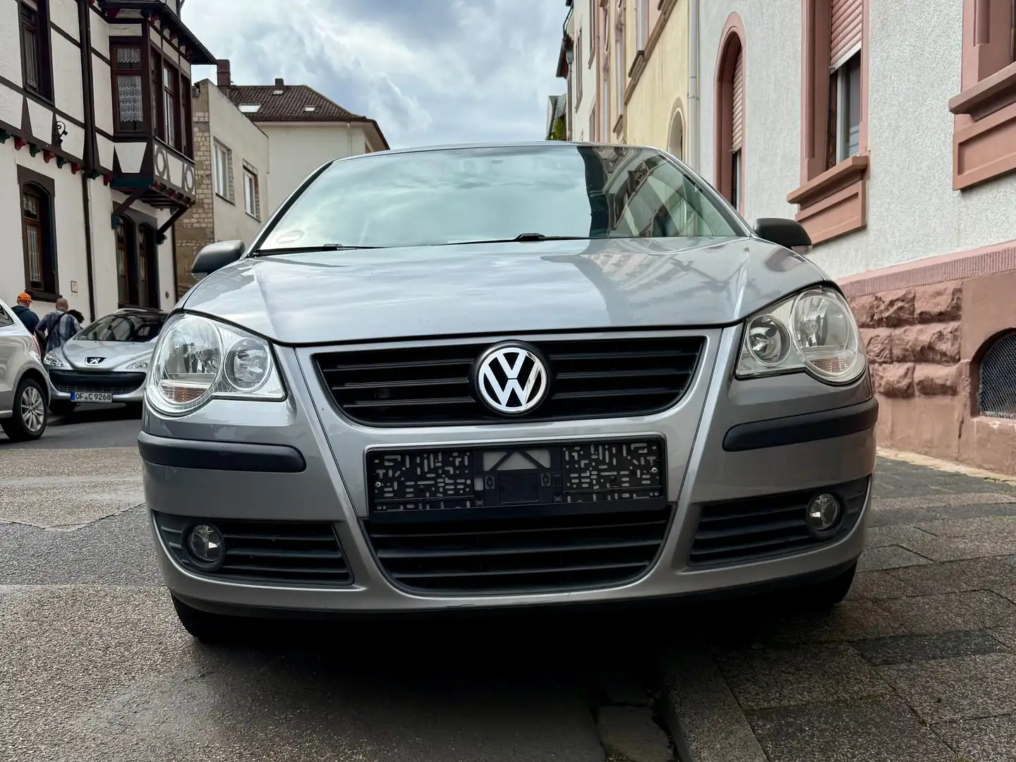 Volkswagen Polo Polo IV  5-Türer 1.4 16V Trendline Grau - 1