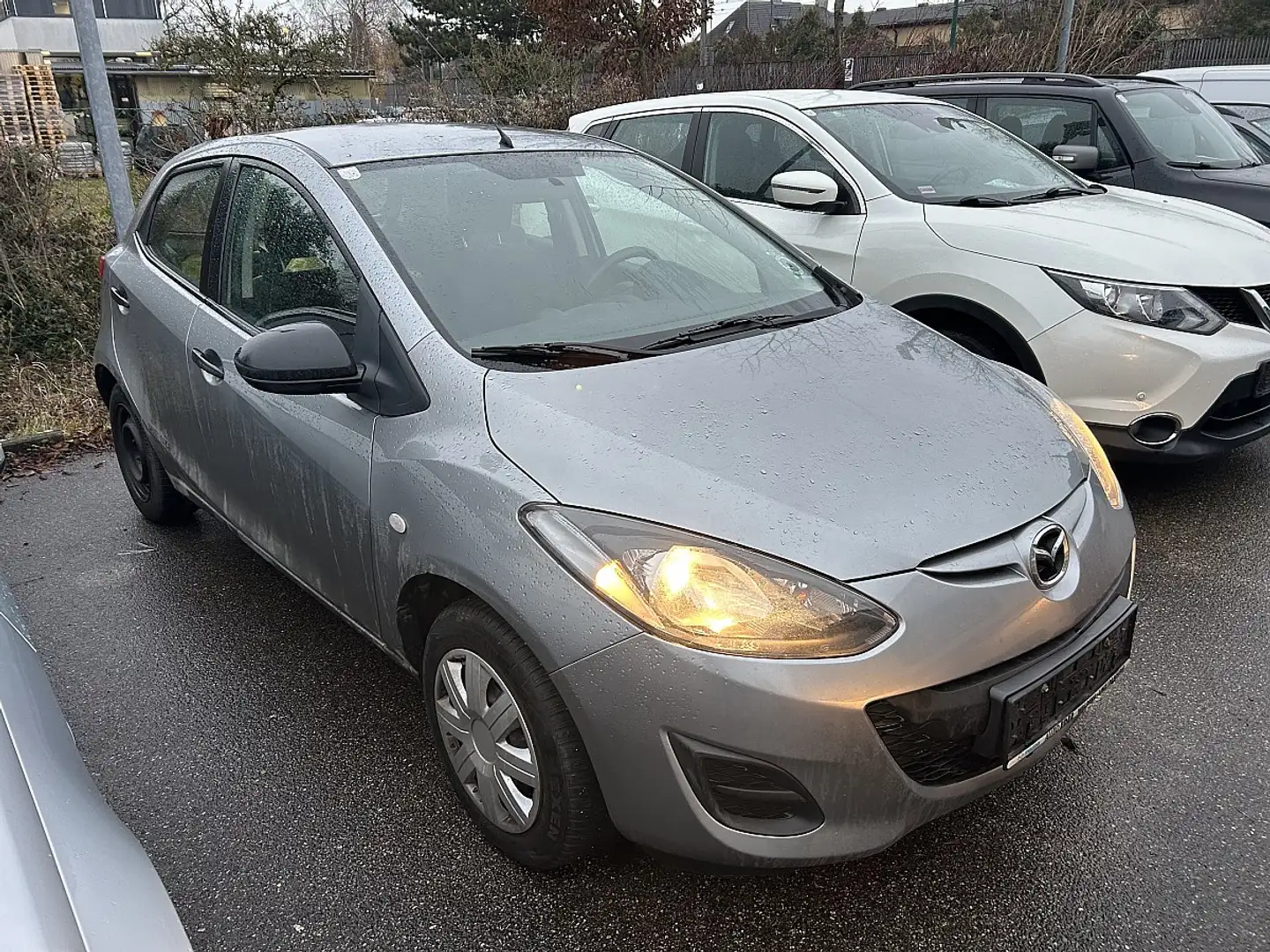 Mazda 2 Mazda2 1,3i CE Pro Grau - 2
