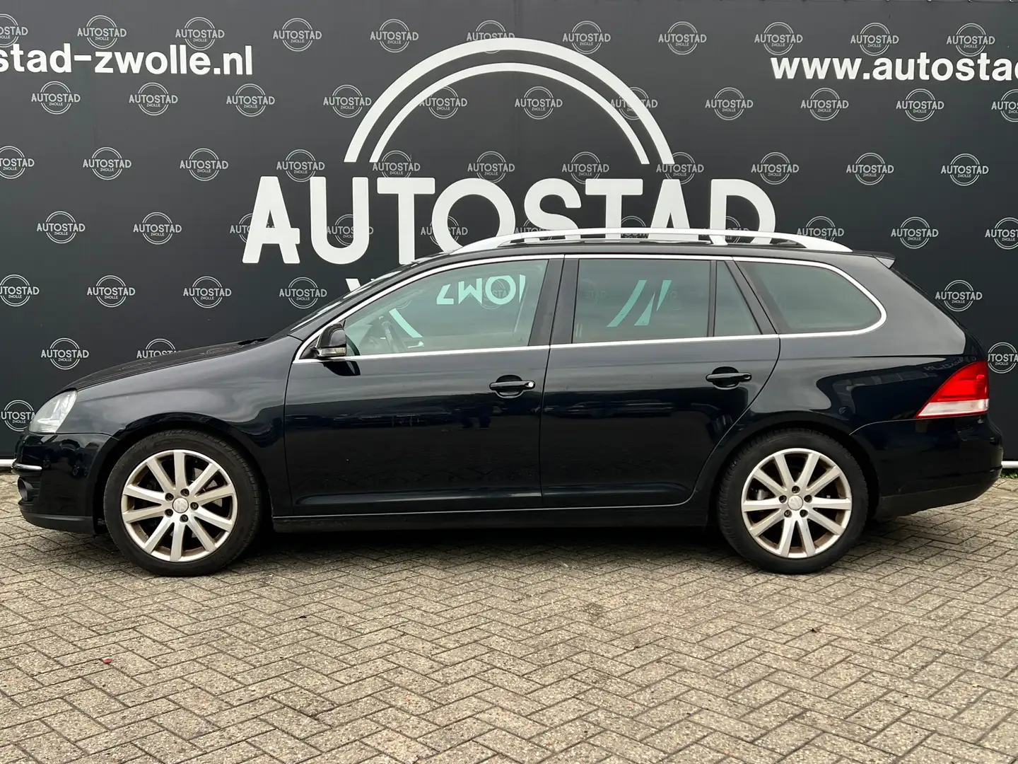 Volkswagen Golf Variant 2.0 TDI Highline NL-Auto/2e Eigenaar/NAP/Navi/Pano Negro - 2