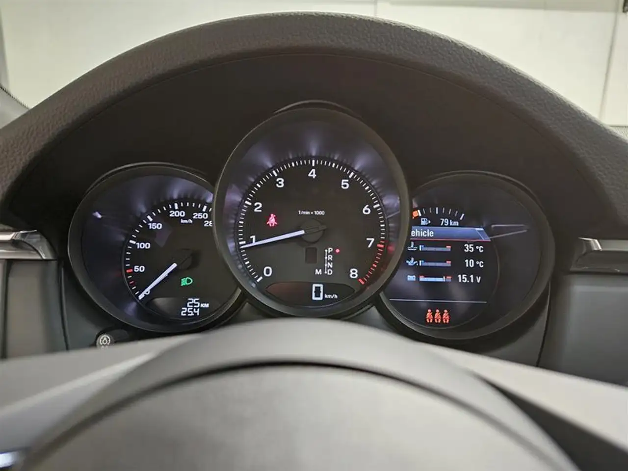 Porsche Macan снимка Porsche Macan