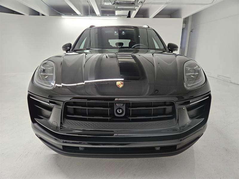 2025 Porsche Macan AWD alt 5