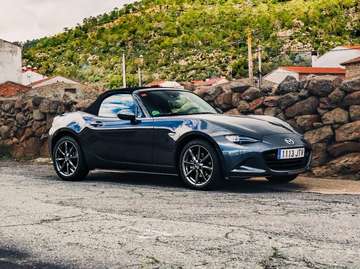 MX-5 2.0 Luxury Sport Soft Top Luxury Sport