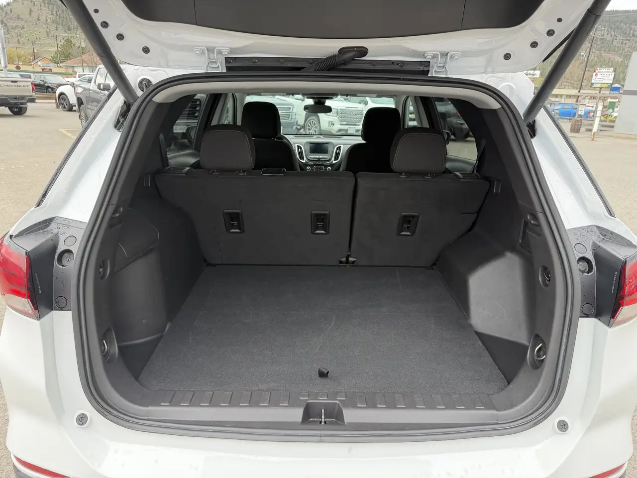 Chevrolet Equinox снимка Chevrolet Equinox