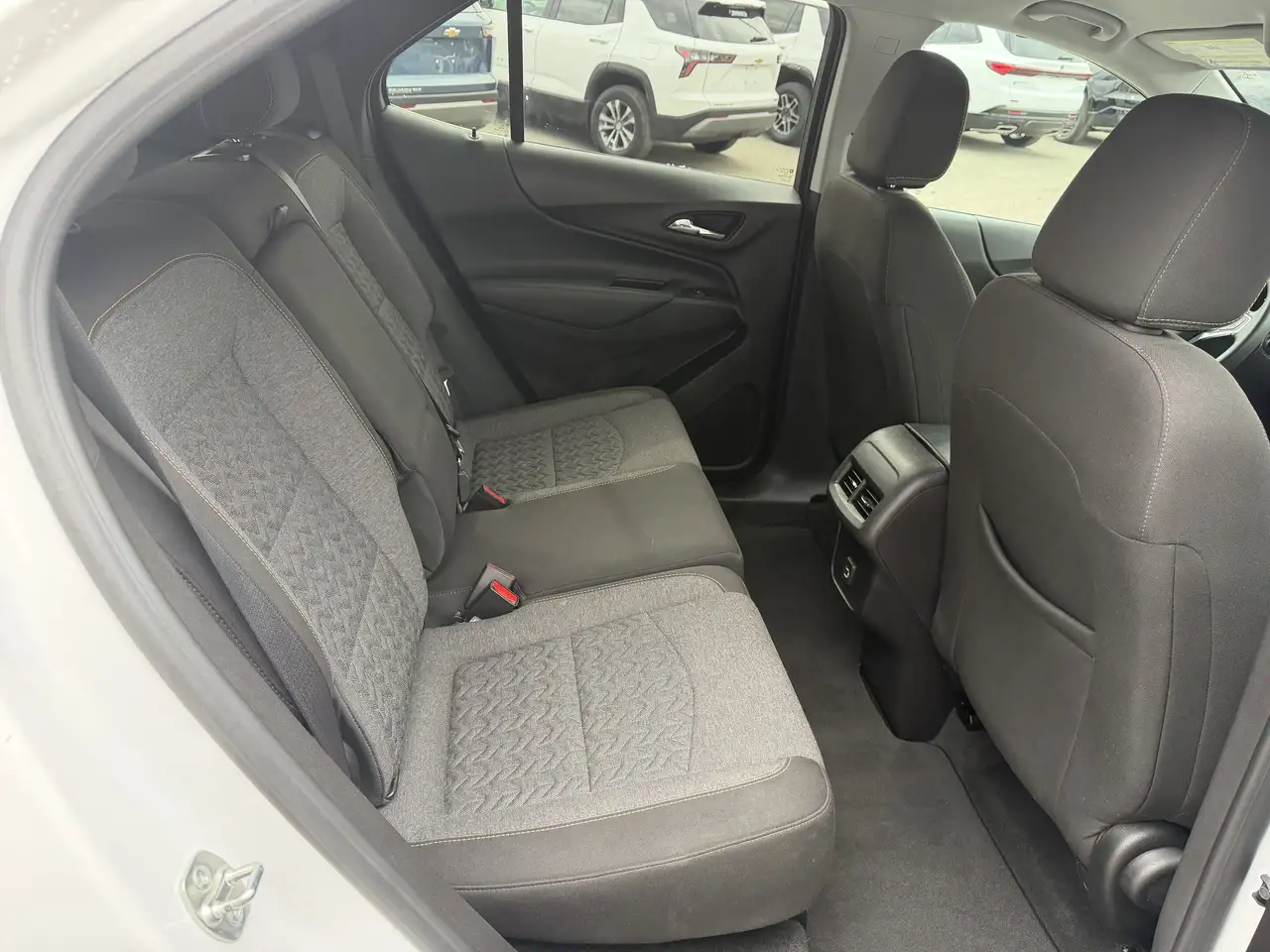 Chevrolet Equinox снимка Chevrolet Equinox