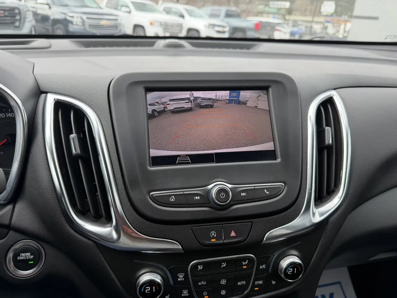 Chevrolet Equinox снимка Chevrolet Equinox