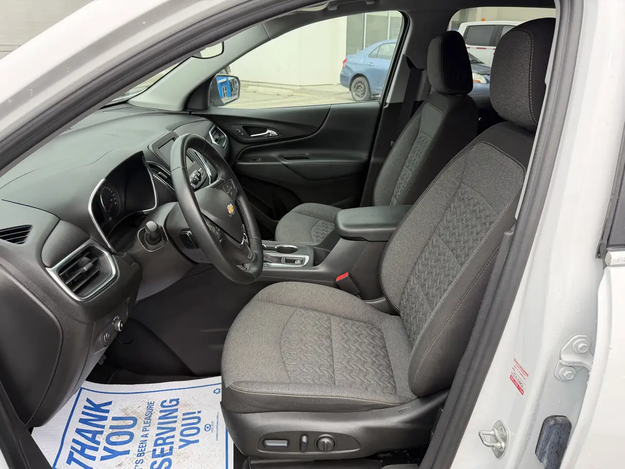 Chevrolet Equinox снимка Chevrolet Equinox