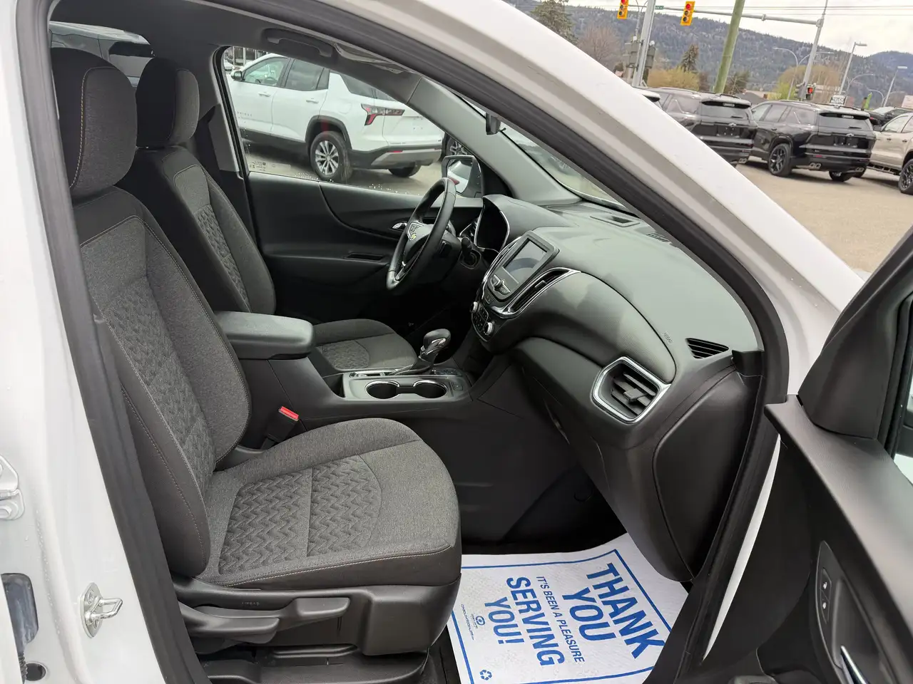 Chevrolet Equinox снимка Chevrolet Equinox