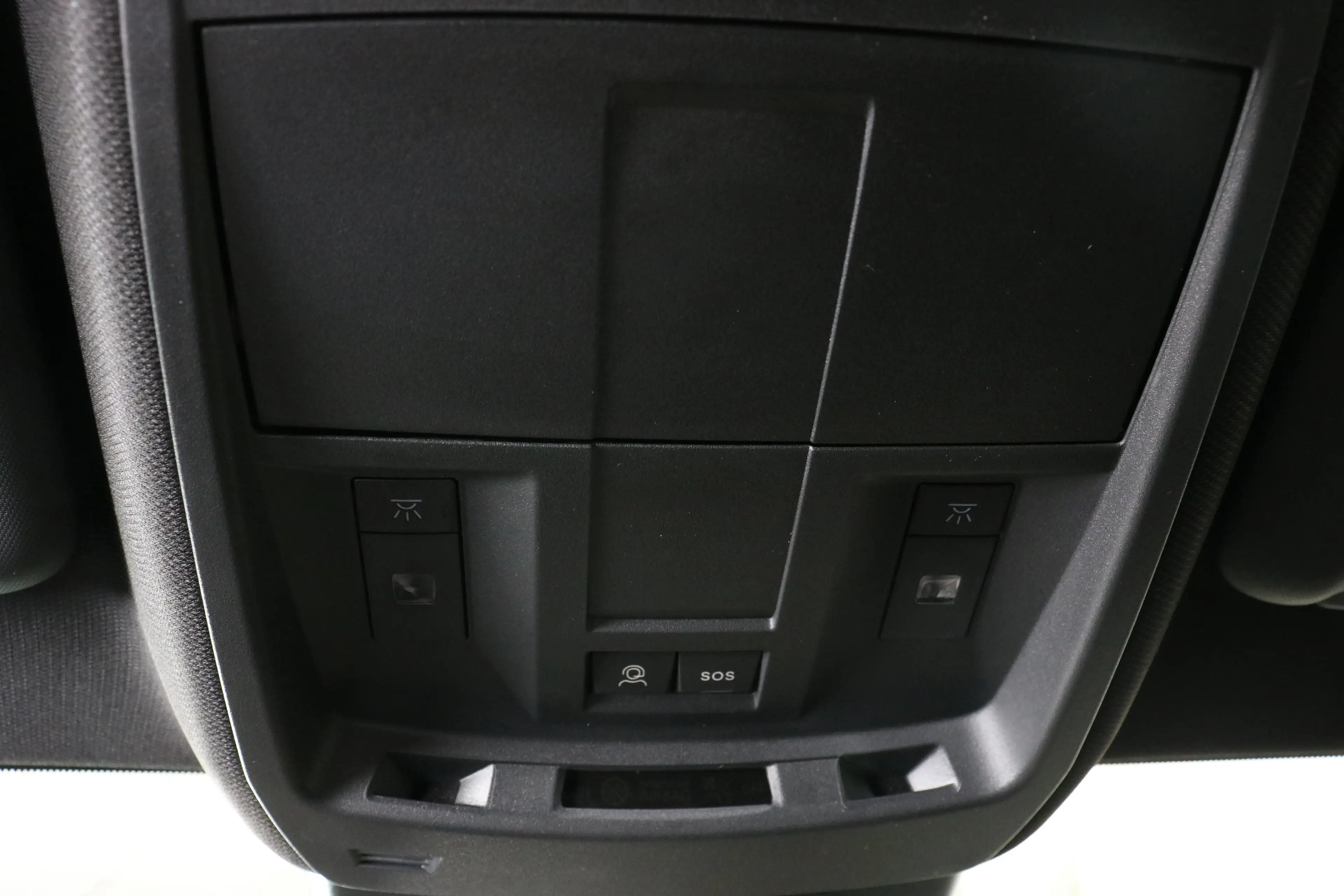 Opel Grandland GS, | Draadloze telefoonlader (Inductie) | Elektro — photo 40