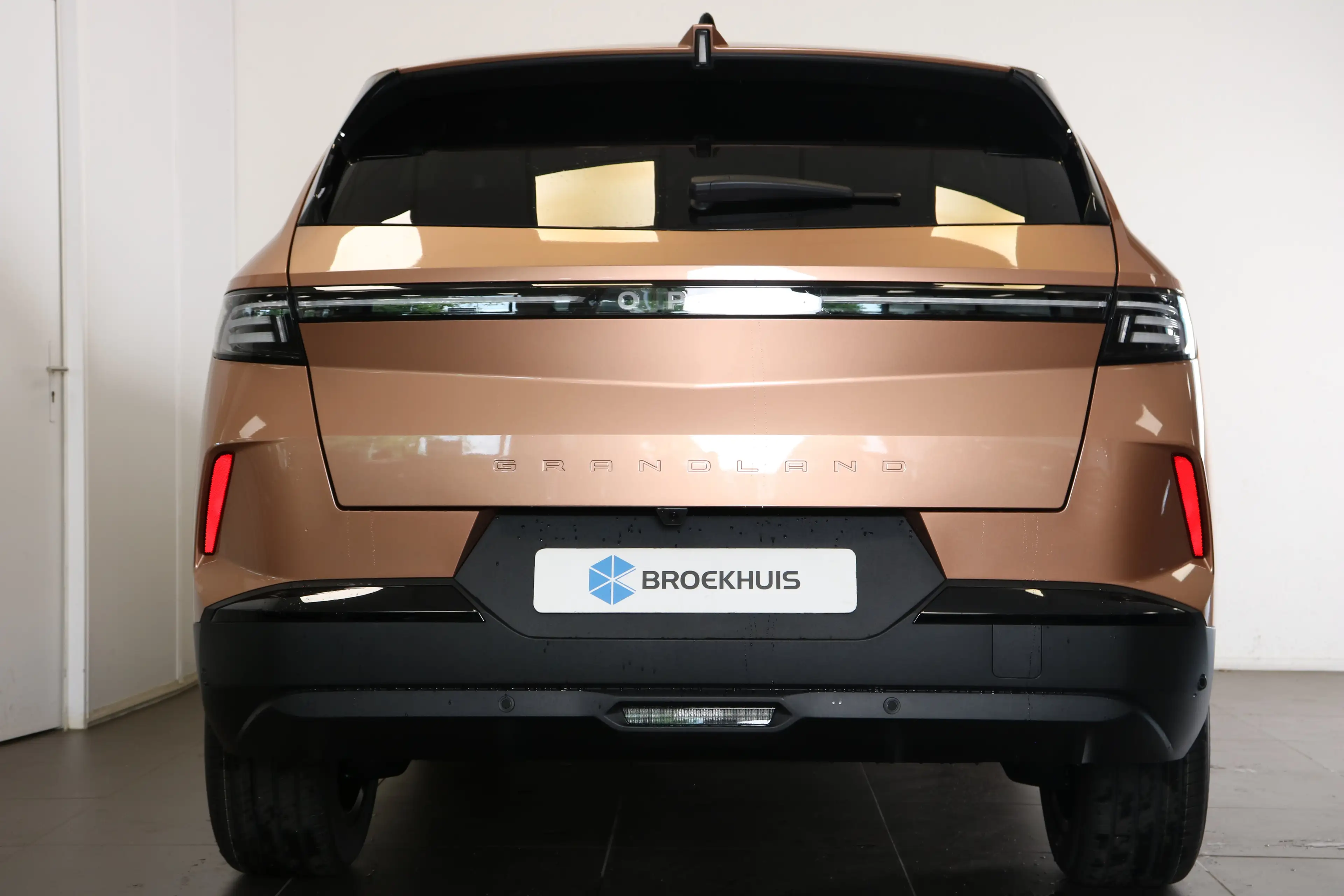 Opel Grandland GS, | Draadloze telefoonlader (Inductie) | Elektro — photo 6