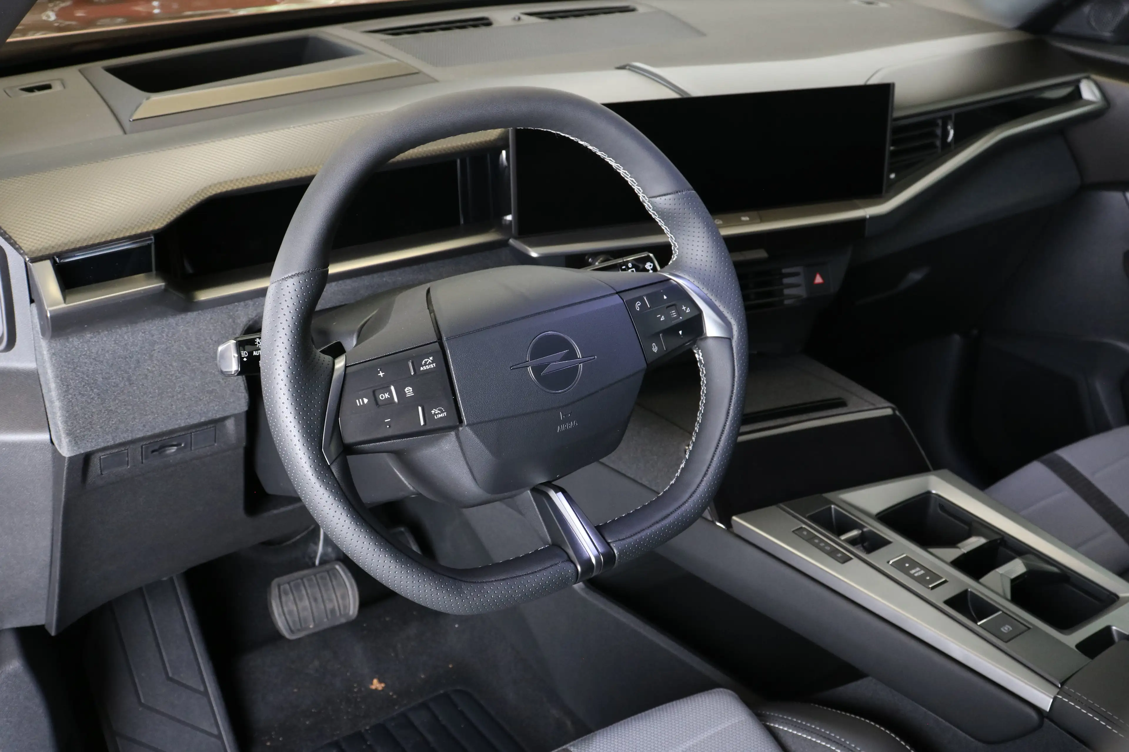 Opel Grandland GS, | Draadloze telefoonlader (Inductie) | Elektro — photo 13