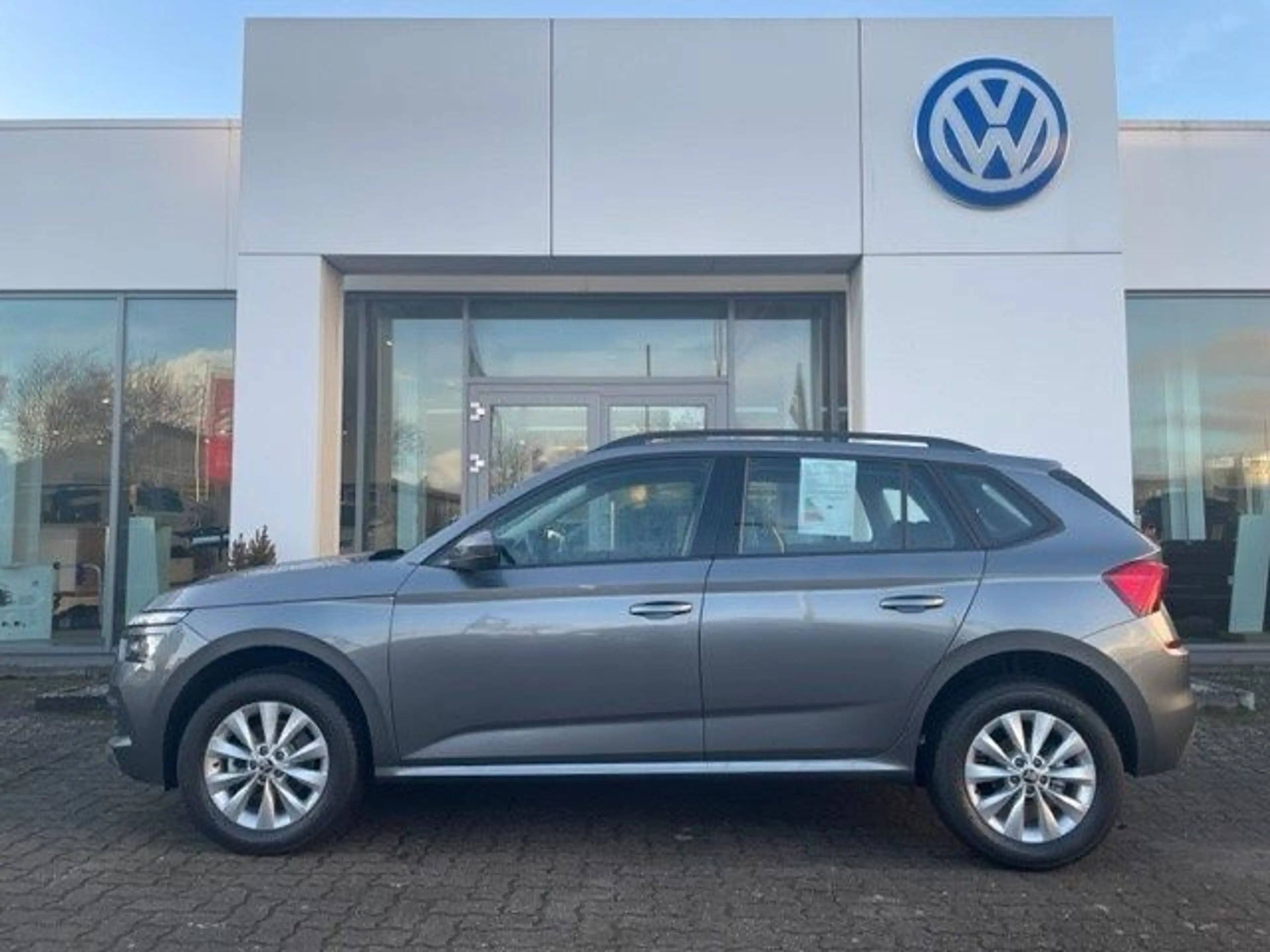 Skoda Kamiq 1.0 TSI DSG Selection ALU SHZ PDC Clim App — photo 11