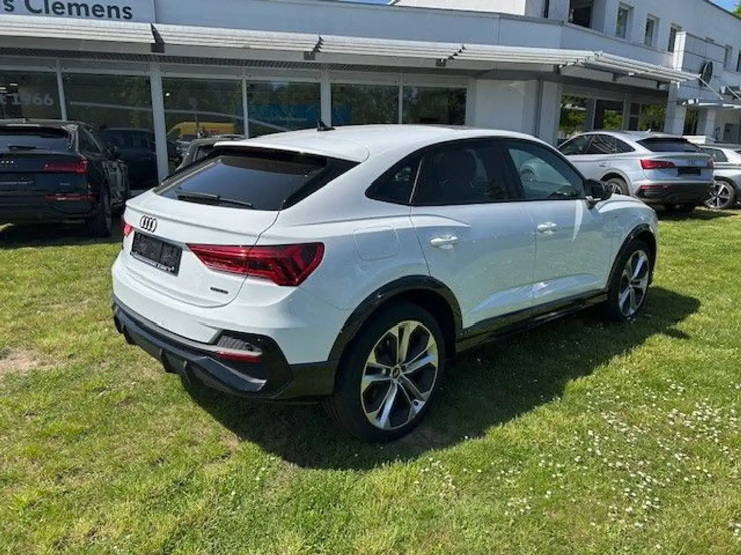 Audi Q3 Sportback 40 TFSI quattro S line Bianco - 2